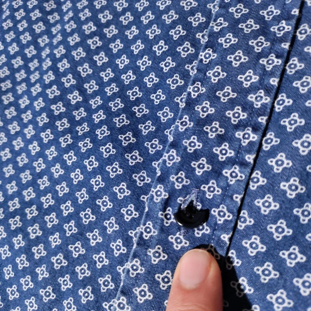 Banana Republic Grant Slim Fit Blue Geometric Button Down Shirt L - Imperfect